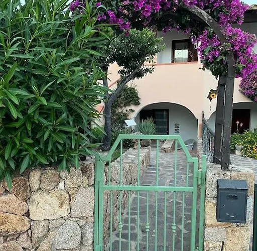 Casa Souad, A Cheerful And Charming View 2 Bedroom House And Free Parking