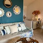 Casa Souad, A Cheerful And Charming View 2 Bedroom House And Free Parking بورتو سان باولو
